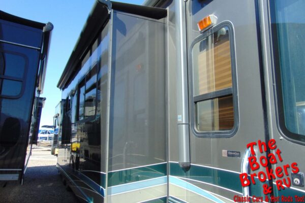 2006 COUNTRY COACH INTRIGUE 530 45′ MOTORHOME