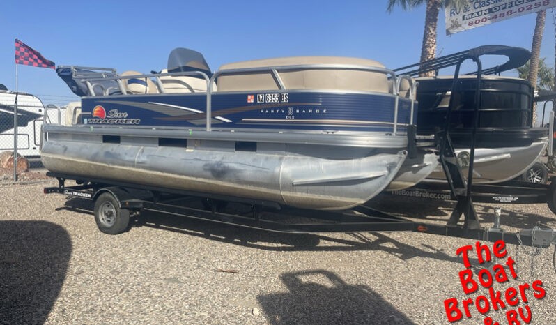 2013 TRACKER 18 DLX PARTY BARGE PONTOON BOAT