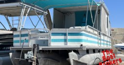 1994 TRACKER PARTY HUT 30′ Price Reduced!