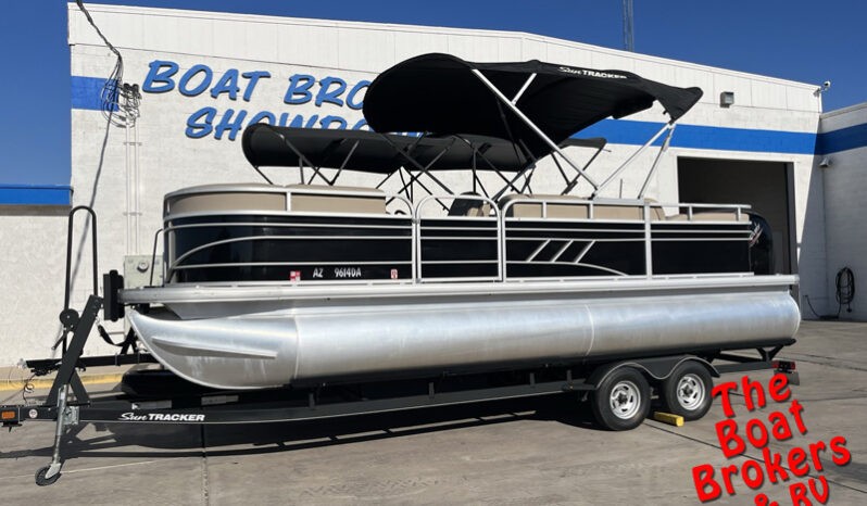 2020 TRACKER PARTY BARGE 22DLX PONTOON BOAT
