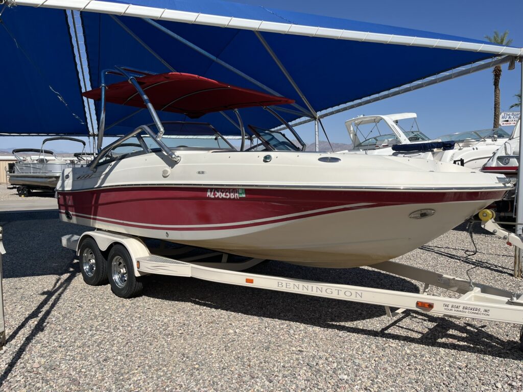 2004 Bennington Azure 21' Deck