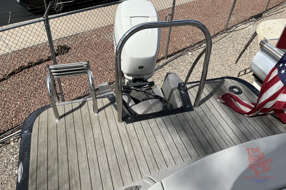 2019 Avalon AMBASSADOR 2785RJ photo 14