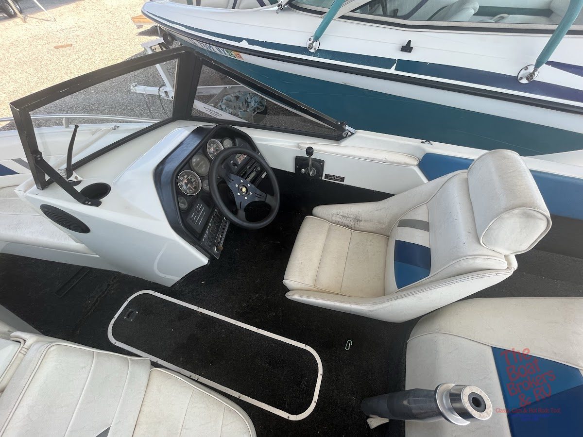 1991 Malibu Skier Euro F3 photo 9