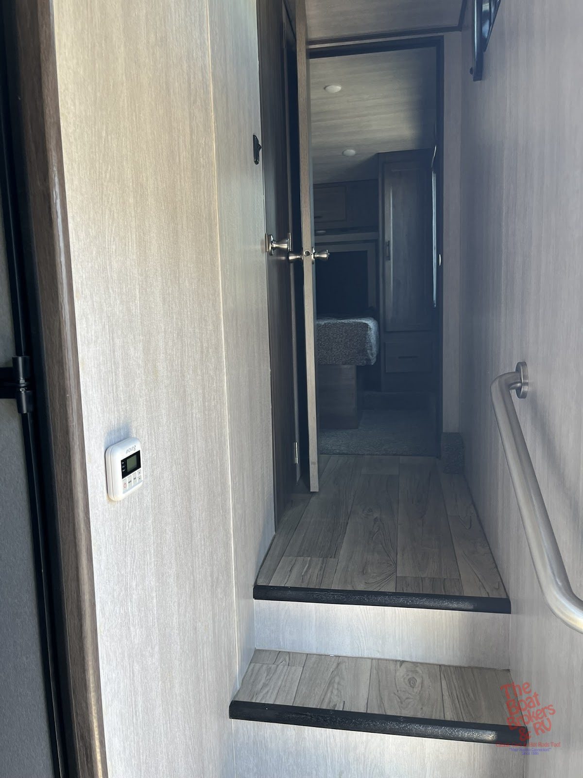 2023 Genesis M2815V photo 18