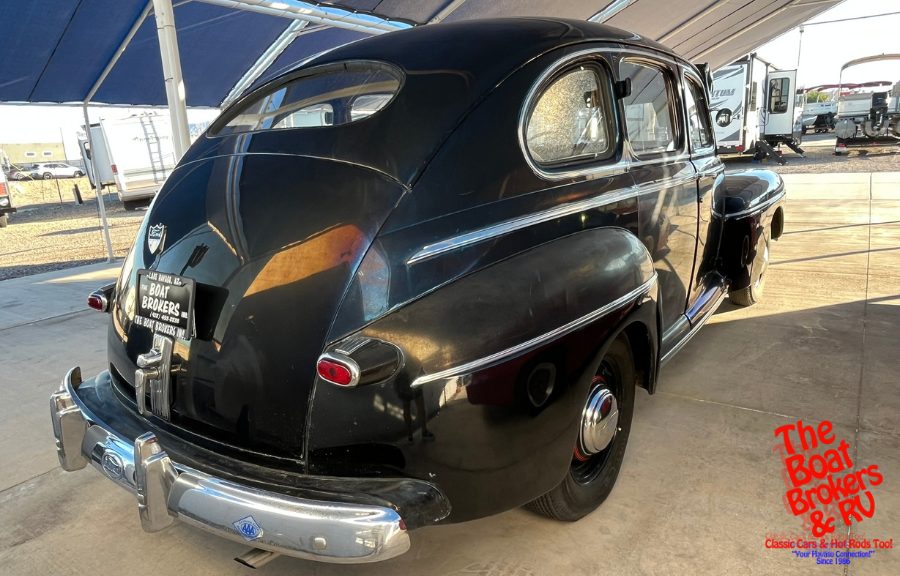1942 Ford Super Delux photo 7