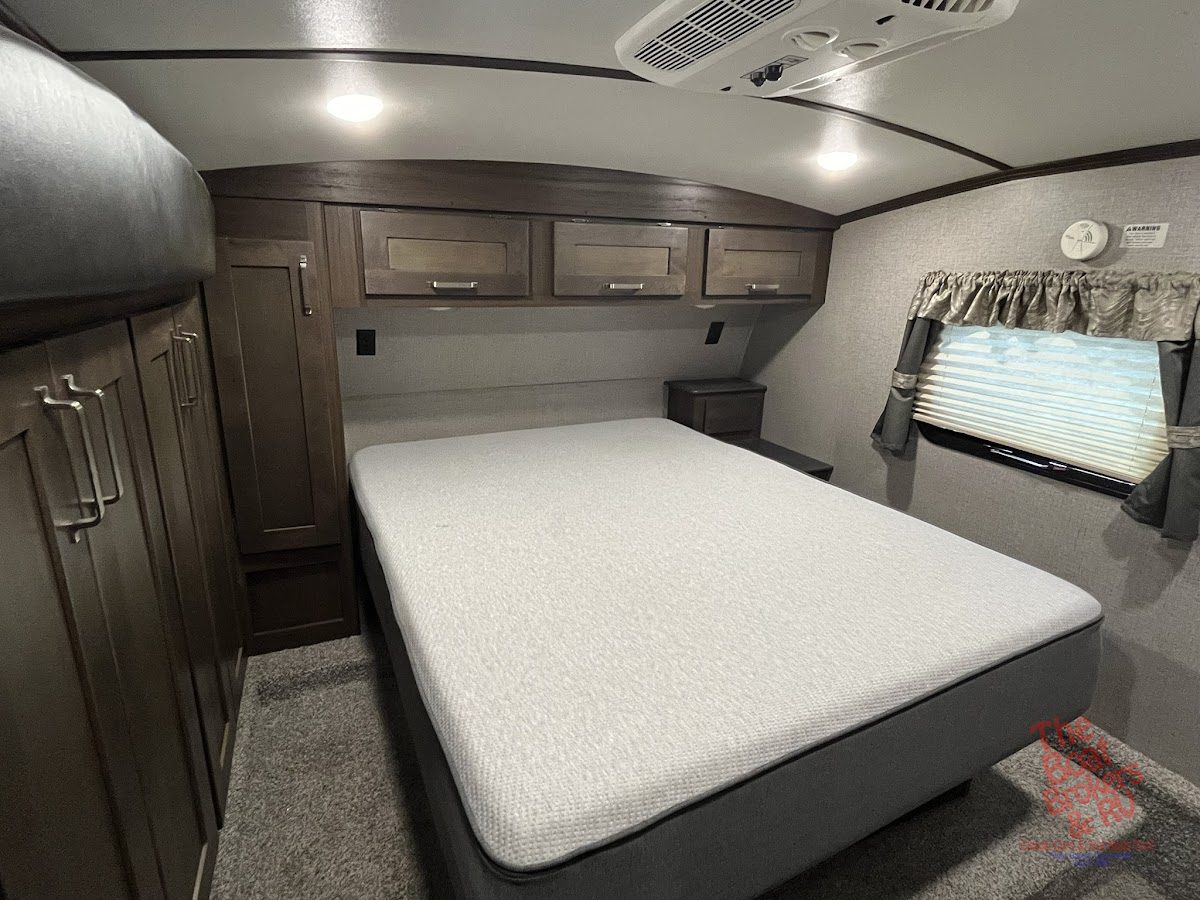 2020 Keystone Laredo 255 SRL 5th Wheel photo 14