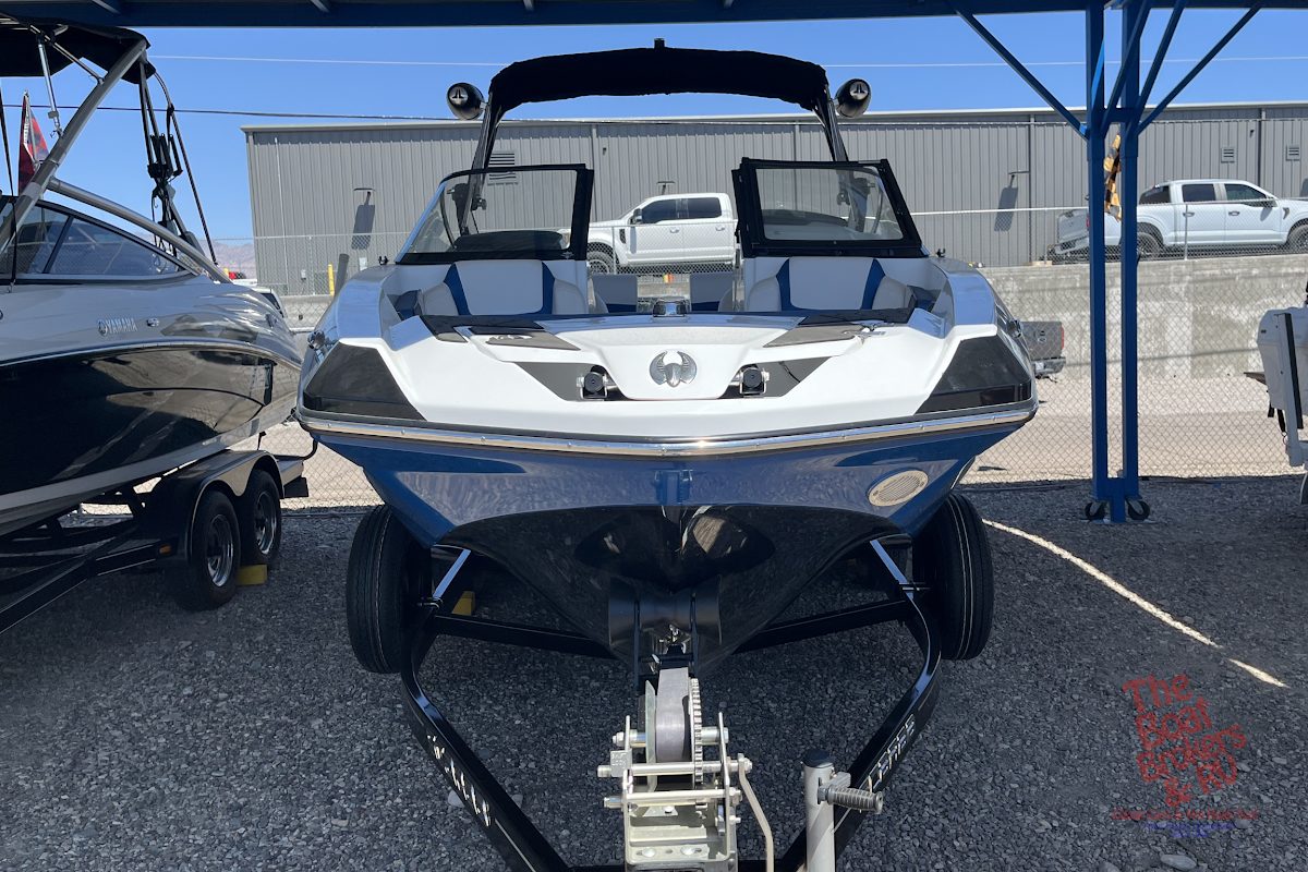 2021 Scarab 255 photo 3