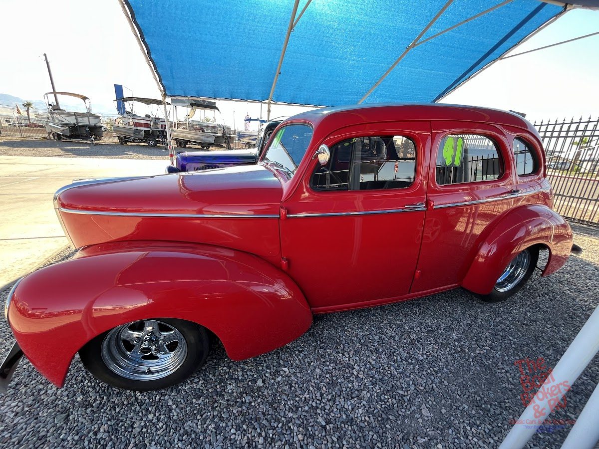 1941 WILLYS AMERICAR 4 DOOR