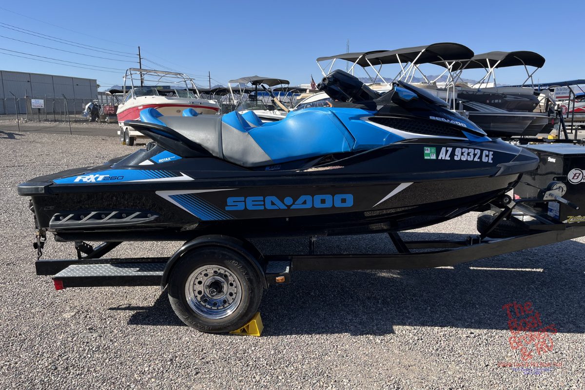 2017 Bombardier Sea Doo RXT 260 photo 3