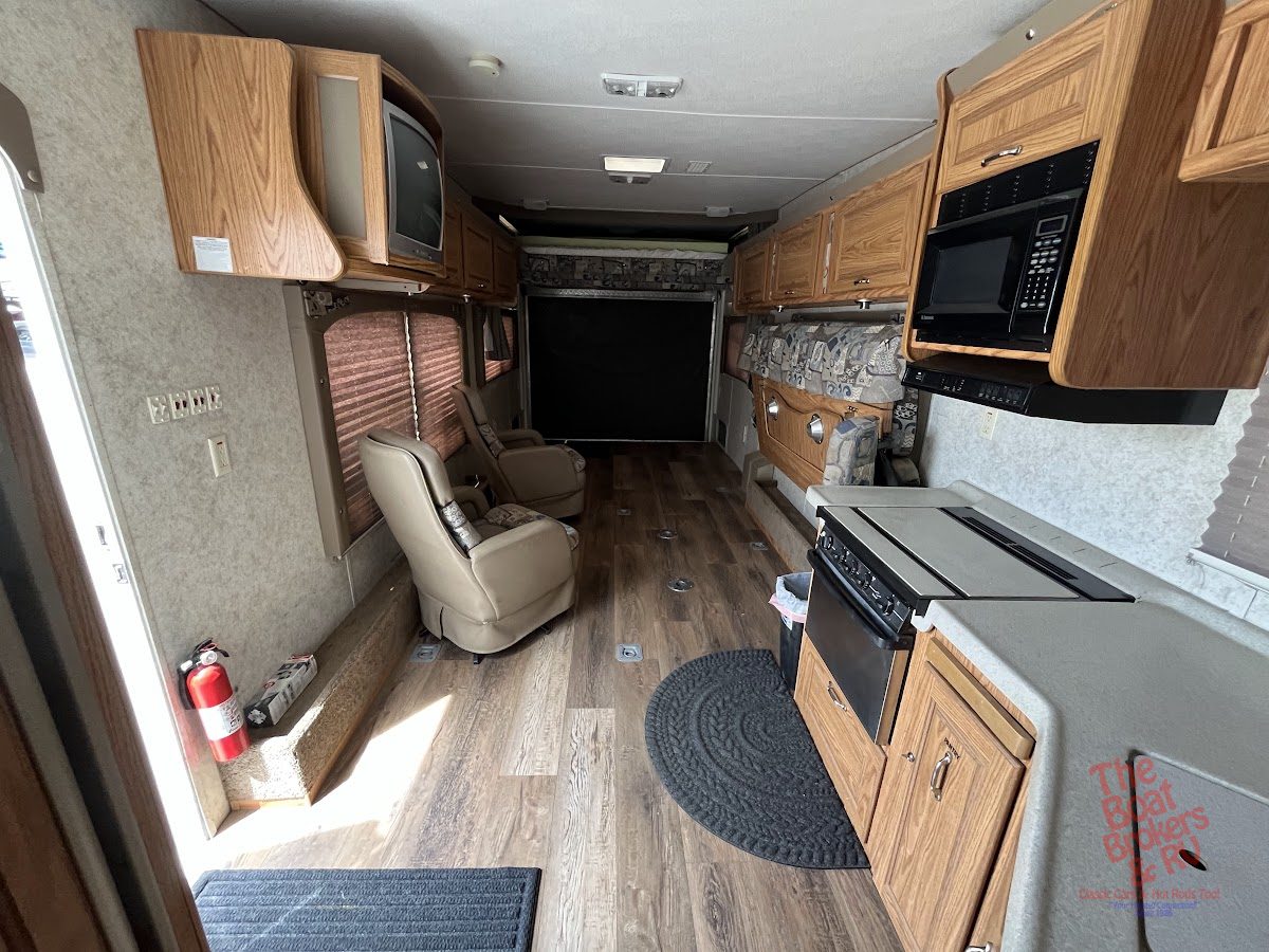 2006 Weekend Warrior M3200FSC photo 10