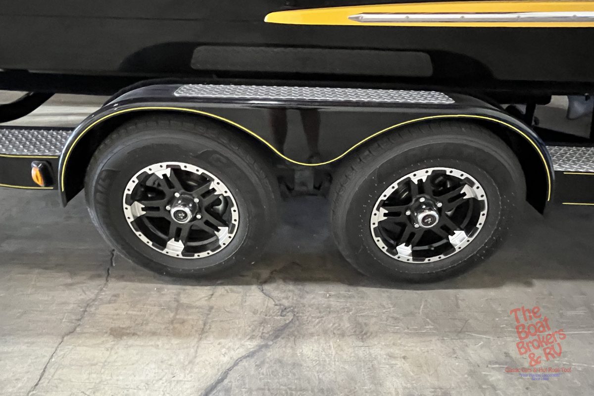 2019 Cobalt 23CS photo 14
