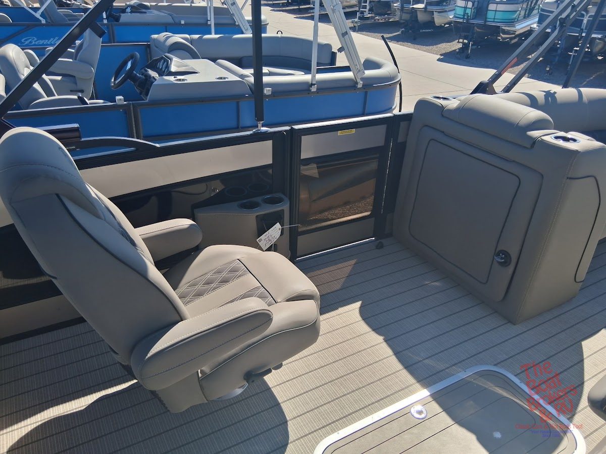 2022 Barletta Lusso 23UC photo 7