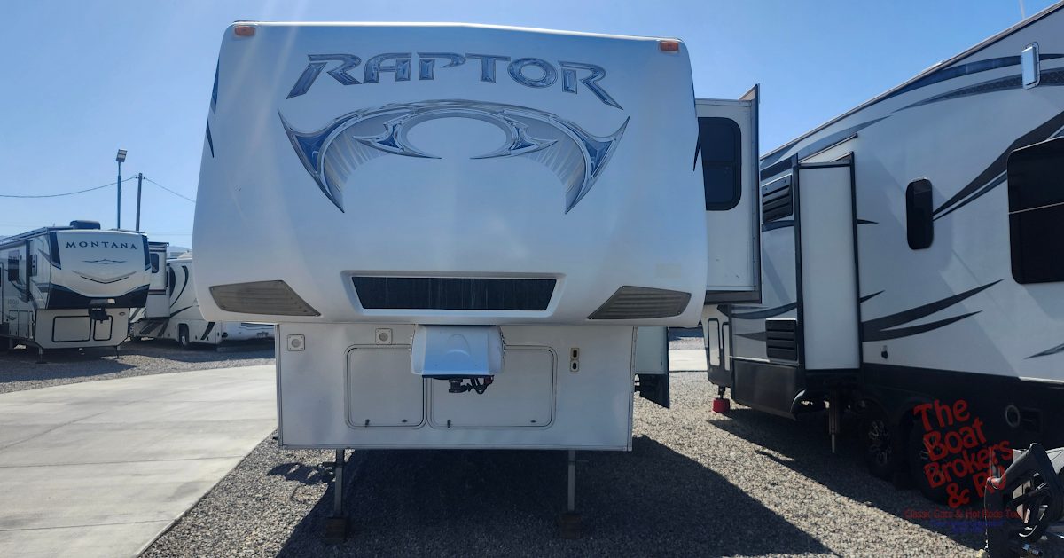 2011 Keystone RAPTOR M-300MP photo 3