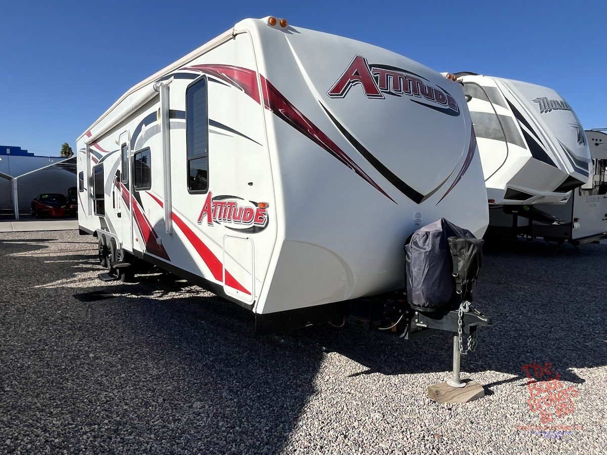 2015 Eclipse Attitude M-32IBG