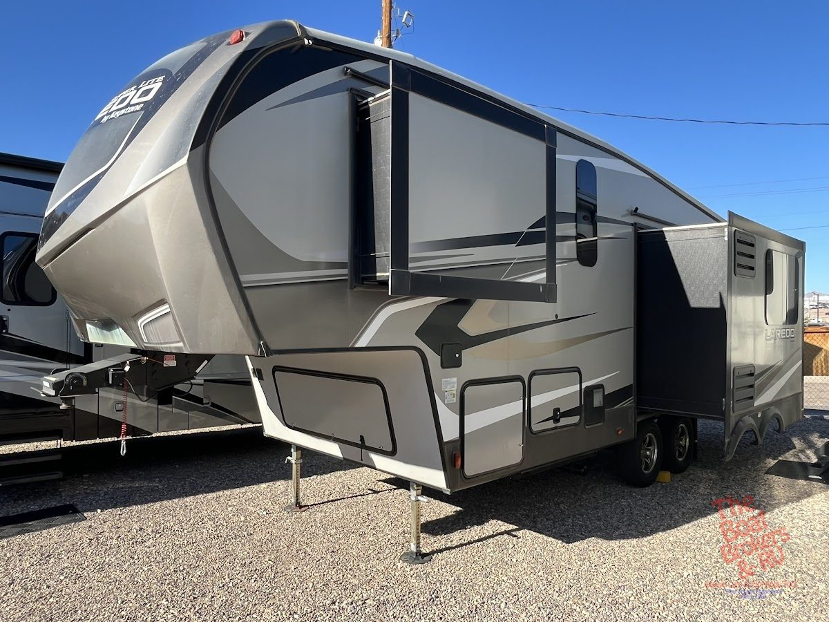 2020 Keystone Laredo 255 SRL 5th Wheel photo 17