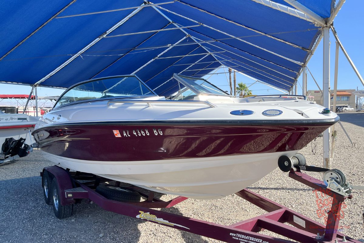2004 Crownline 208 photo 4