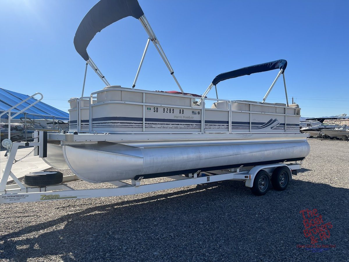 2002 Harris-Kayot 22' Flote Boat photo 3