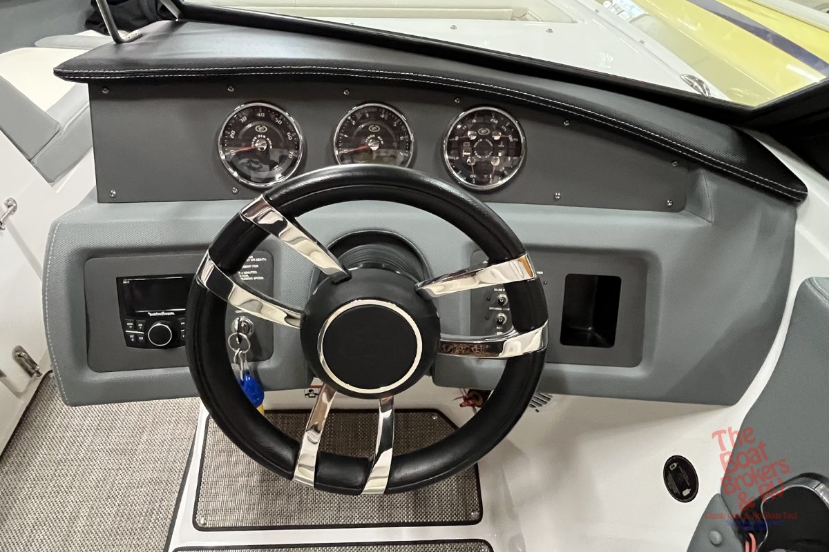 2019 Cobalt 23CS photo 8