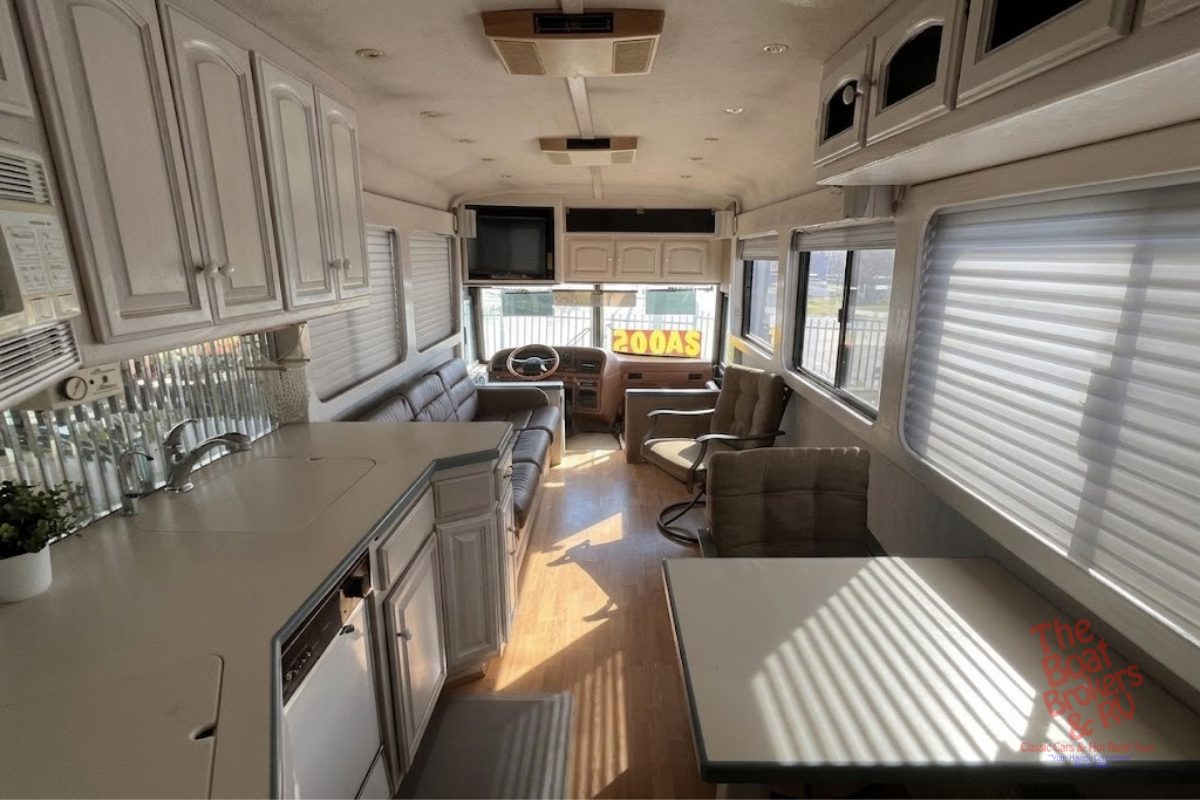 1978 Mci CLASS A photo 16