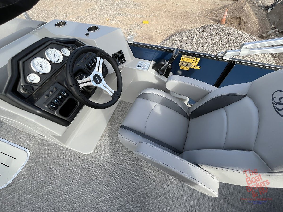2025 Bentley LEGACY 223 photo 8