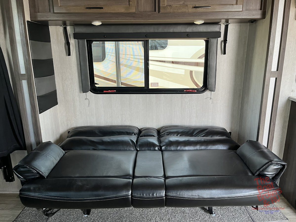 2023 Genesis M2815V photo 8