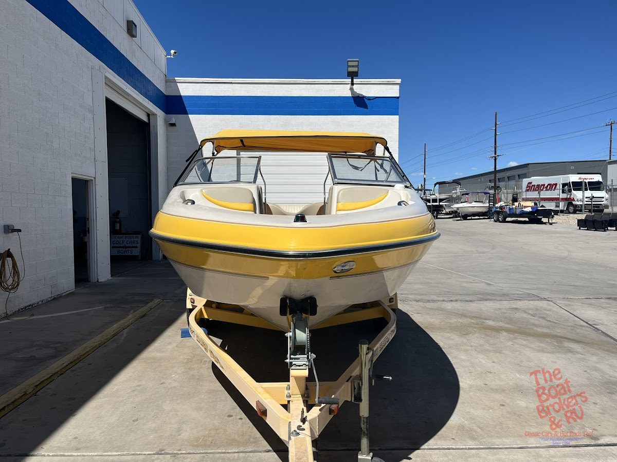 2005 Glastron GX205BR photo 3