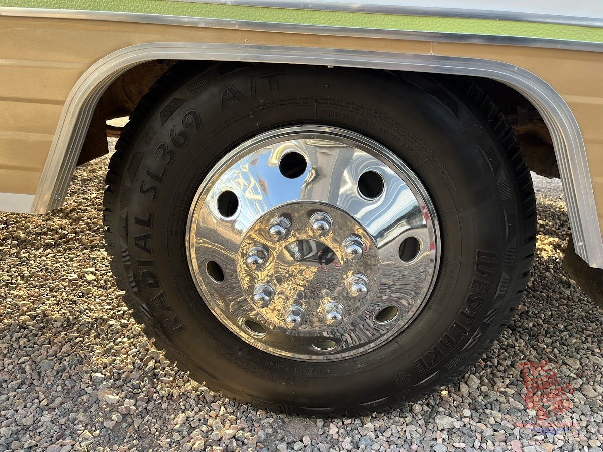 1972 Winnebago D18 photo 7