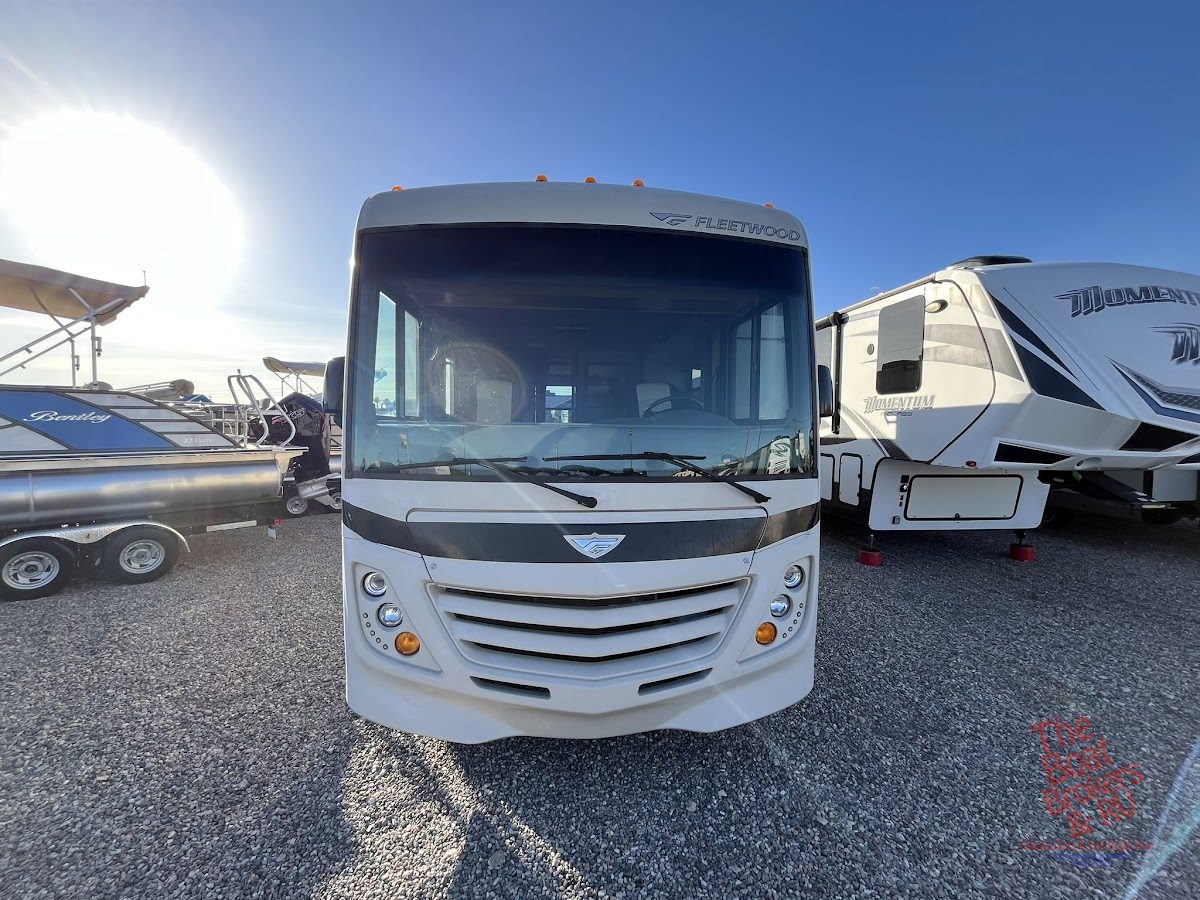 2018 Fleetwood Flair photo 11
