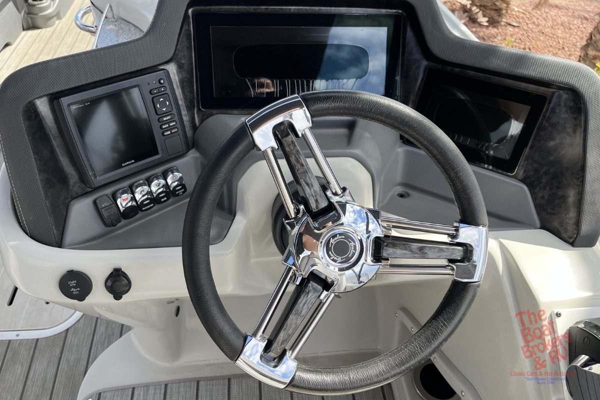 2019 Avalon AMBASSADOR 2785RJ photo 9