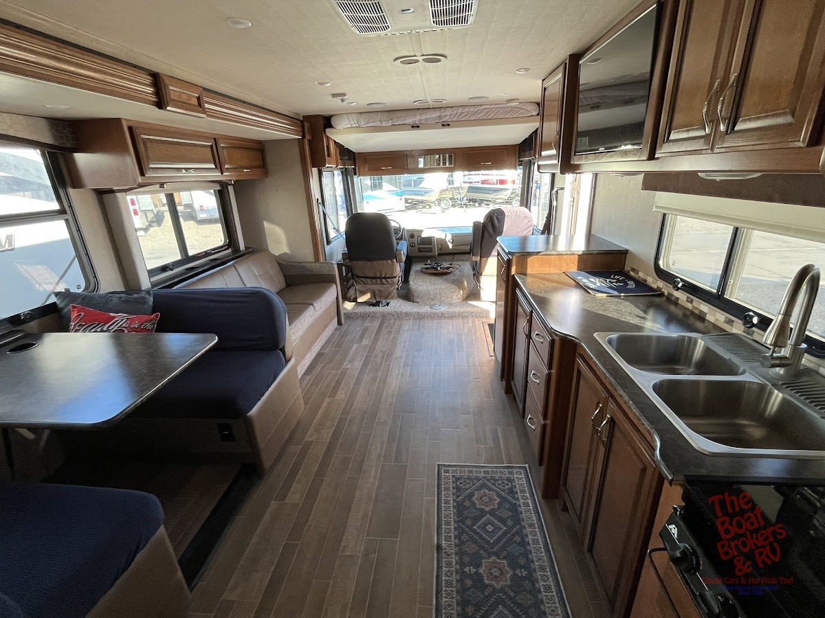 2018 Fleetwood Flair photo 32
