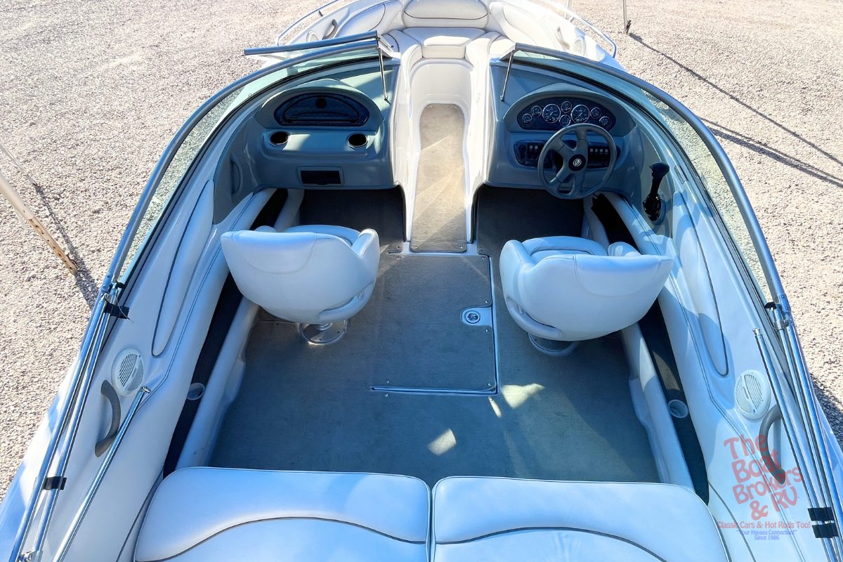 2004 Crownline 208 photo 15