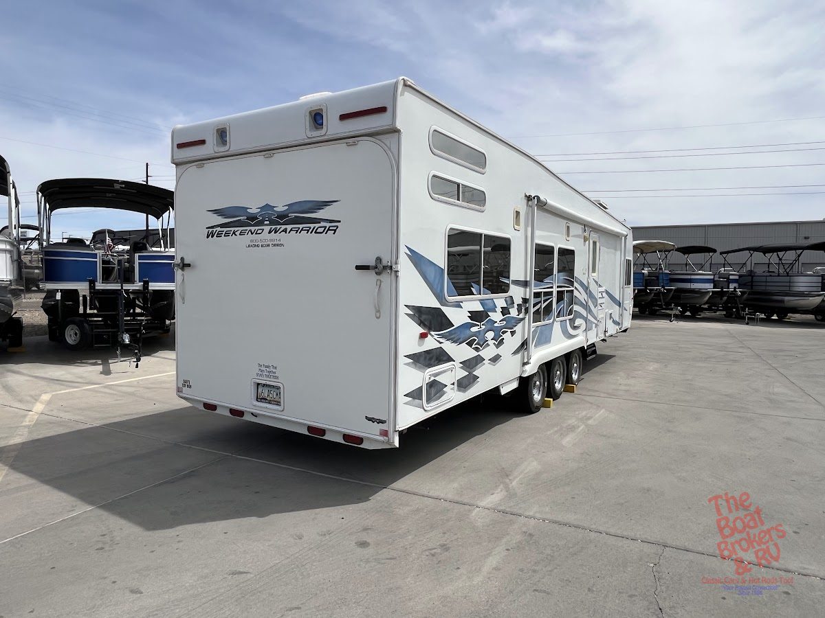 2006 Weekend Warrior M3200FSC photo 9
