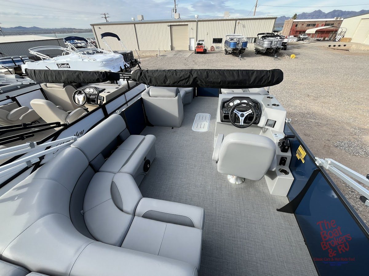 2025 Bentley LEGACY 223 photo 10