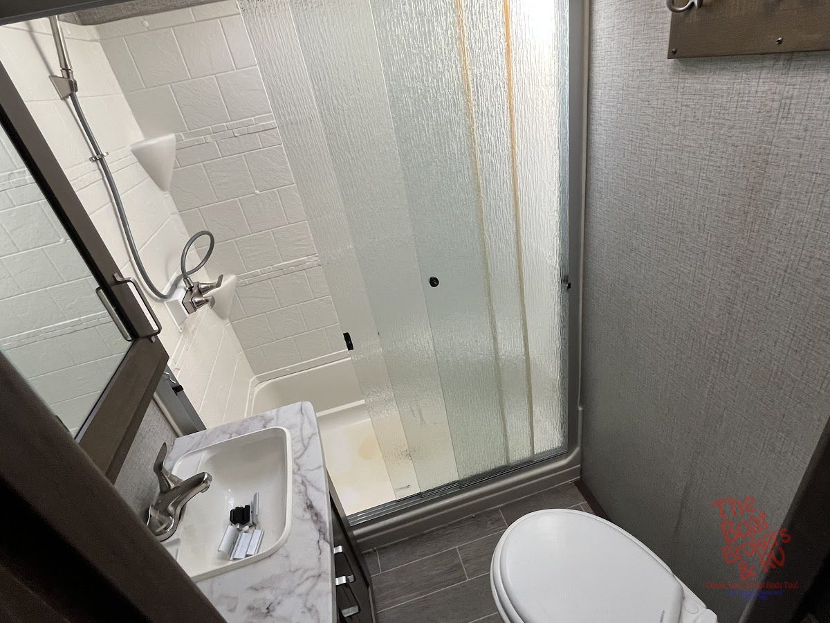 2020 Keystone Laredo 255 SRL 5th Wheel photo 13