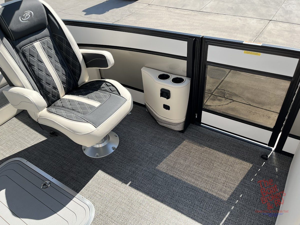 2026 Barletta Lusso 26UCAT Twin photo 17