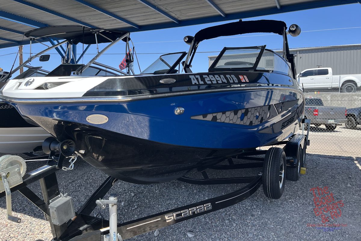 2021 Scarab 255 photo 4