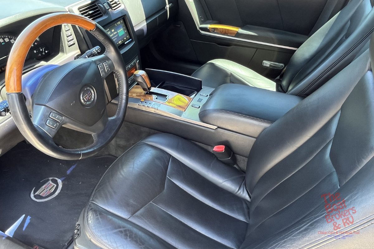 2004 Cadillac XLR photo 11