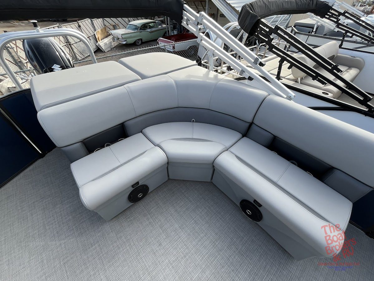 2025 Bentley LEGACY 223 photo 9