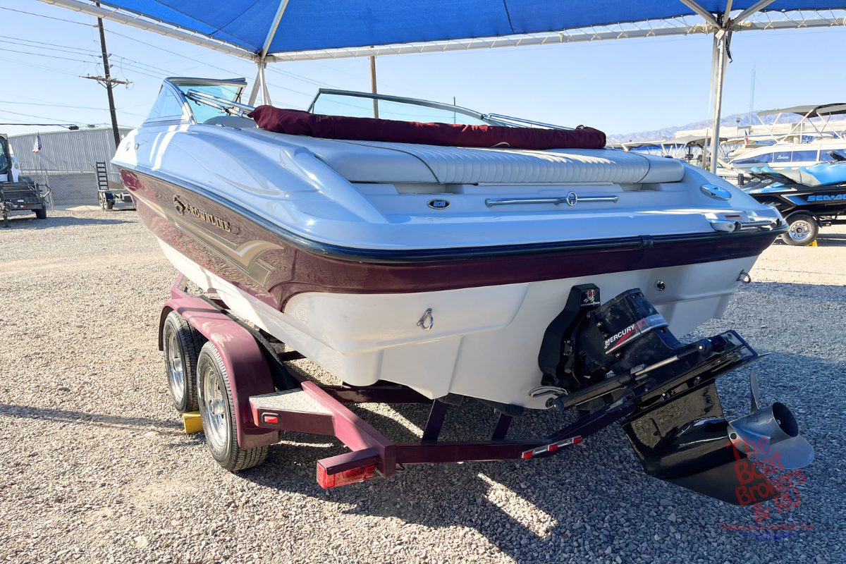 2004 Crownline 208 photo 8