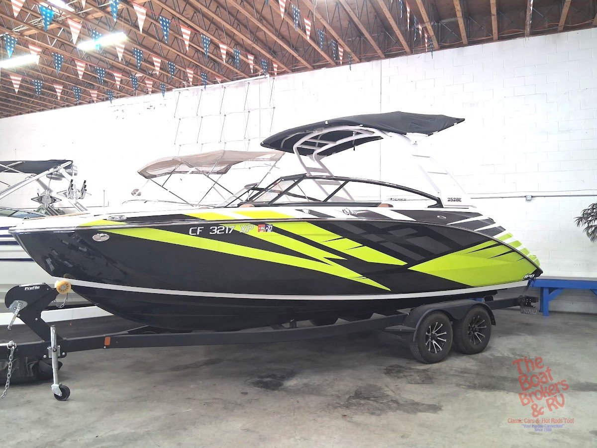 2024 YAMAHA 252 SE