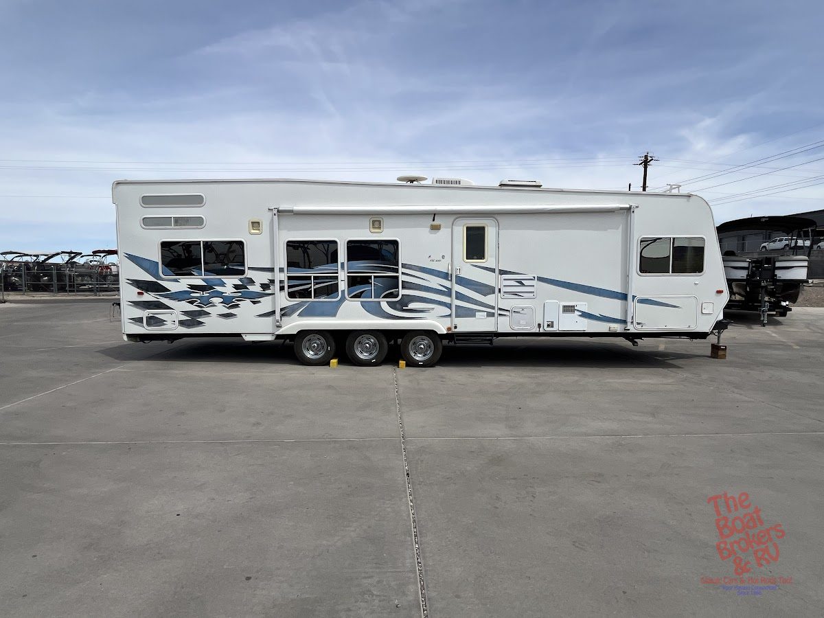 2006 Weekend Warrior M3200FSC photo 2