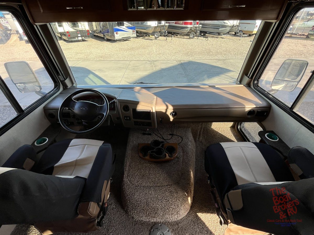 2018 Fleetwood Flair photo 19