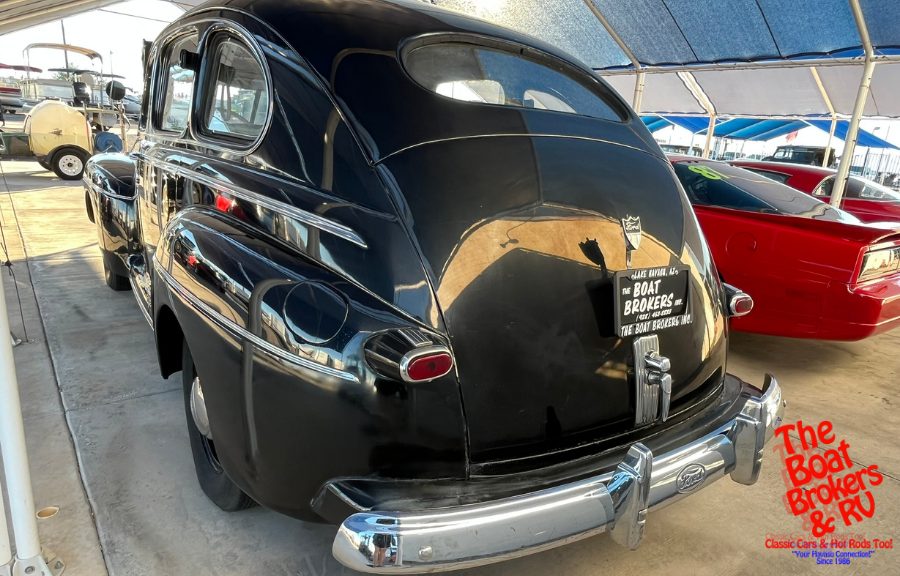 1942 Ford Super Delux photo 8