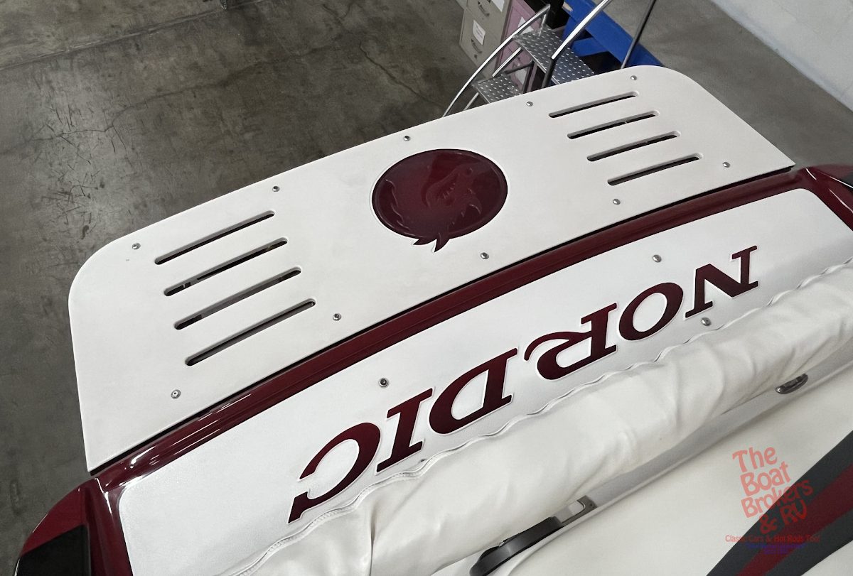 2023 Nordic DECK BOAT photo 13